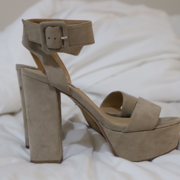 High heels sandals - Picture 2 of 3